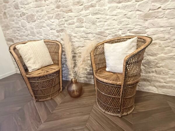 Paire de fauteuils en rotin
