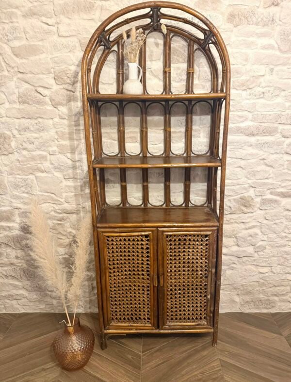 Etagère en rotin